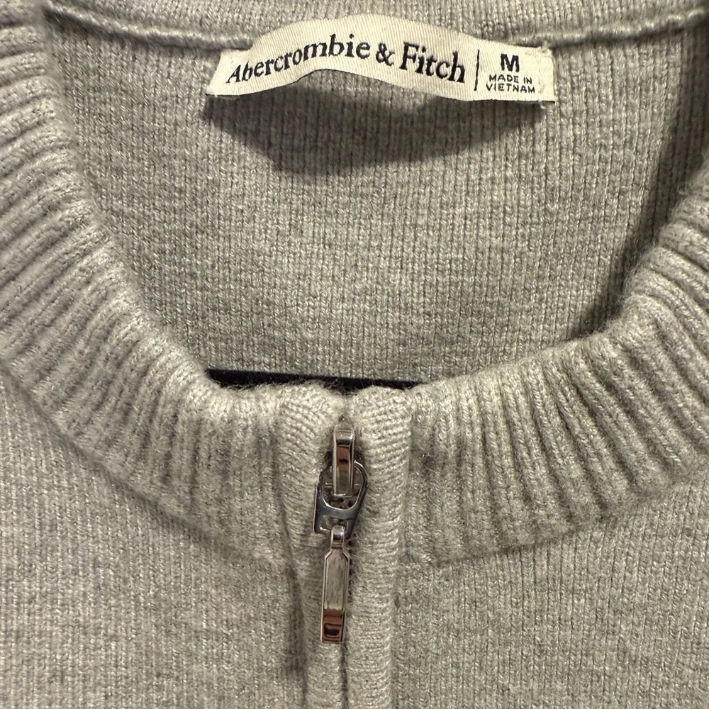 Abercrombie LuxeLoft Zip-up Cardigan - Picture 3 of 5